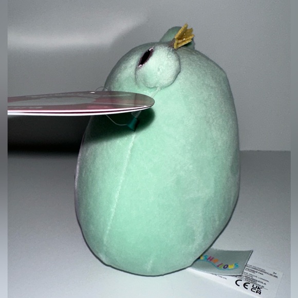 5" Fenra the Frog 2023 Valentines Squishmallow - Picture 3 of 5